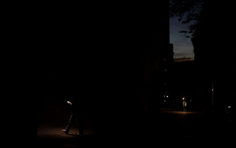 Nach dem massiven Blackout in Spanien ist die Stromversorgung in Spanien fast vollständig wiederhergestellt. - Foto: Luis Soto/ZUMA Press Wire/dpa