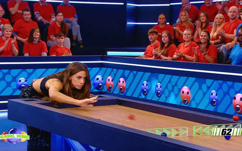 Vanessa Mai, Lou Bega und Smudo lassen die Murmeln bei Murmel Mania rollen - am Freitag, 30. Mai, in SAT.1 - Foto: Joyn, presseportal.de