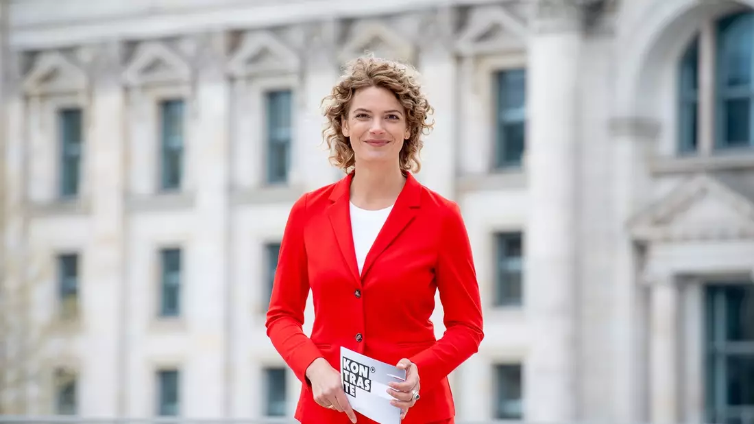 Lena Ganschow moderiert das Politikmagazin Kontraste - Bild: presseportal.de