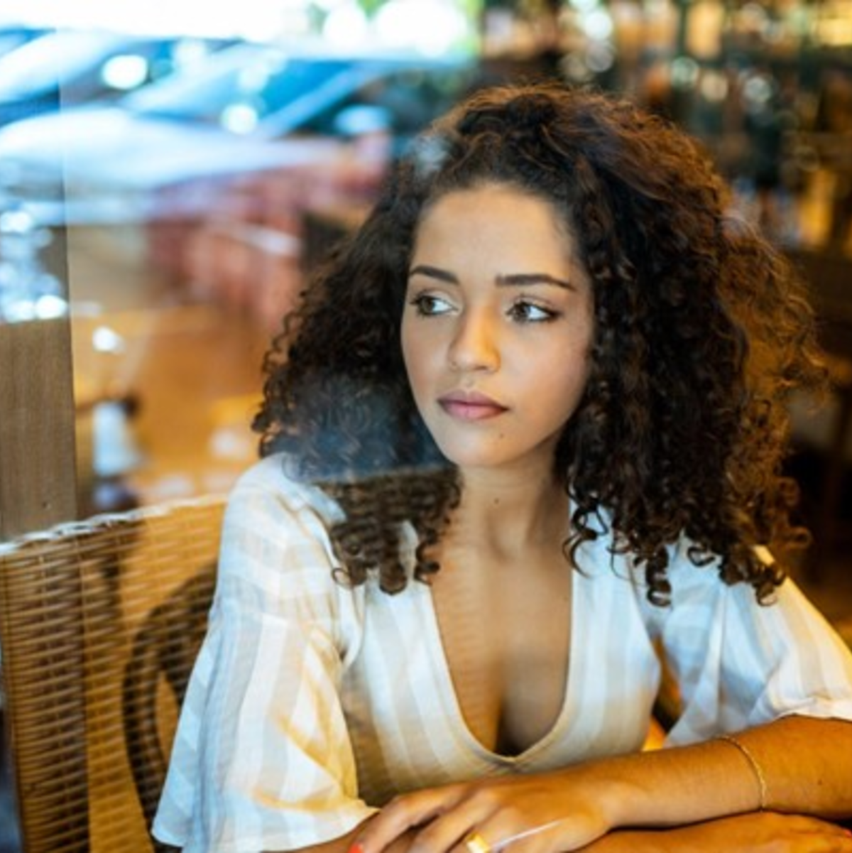 Dauerbeschallung als Normalzustand - Foto: Von BTK - stock.adobe.com