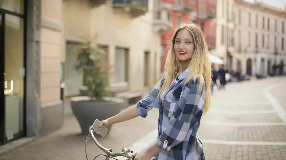 Mitarbeiter von Großunternehmen profitieren vom Fahrrad-Leasing - Bild: Andrea Piacquadio, Pexels.com