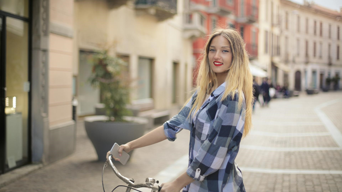 Mitarbeiter von Großunternehmen profitieren vom Fahrrad-Leasing - Foto: Andrea Piacquadio, Pexels.com