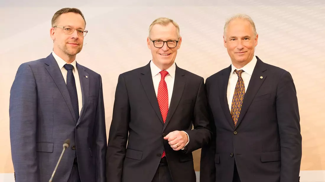 RWZ-Hauptversammlung unterstützt Kurs des Vorstands / Aktionäre stimmen für gemeinsame Agrartechnik-Gesellschaft mit RW Kassel - Bild: presseportal.de