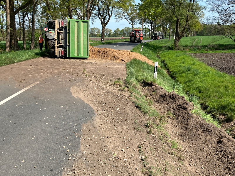 POL-ROW: ++ Illegale Jagdfalle gefährden Arbeiter ++ Trecker verunfallt bei Wittkopsbostel: Vollsperrung ++ Suchmaßnahmen nach vermisstem Klaus Renken ++ - Foto: presseportal.de