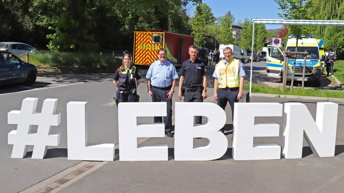 POL-HX: Zehn Fahrer stehen unter Drogen: Verkehrskontrolle mit Schwerpunkt Fahruntüchtigkeit am Steuer - Foto: presseportal.de