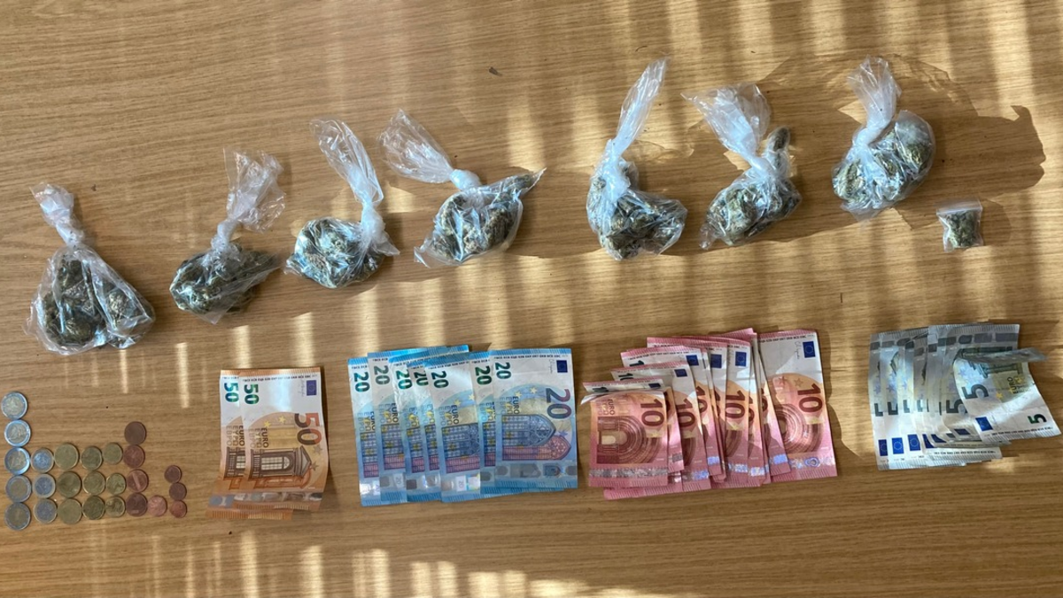 POL-MS: Kontrollen im Engelenschanzenpark - Vier Aufenthaltsverbote ausgesprochen und Anzeigen geschrieben - Foto: presseportal.de