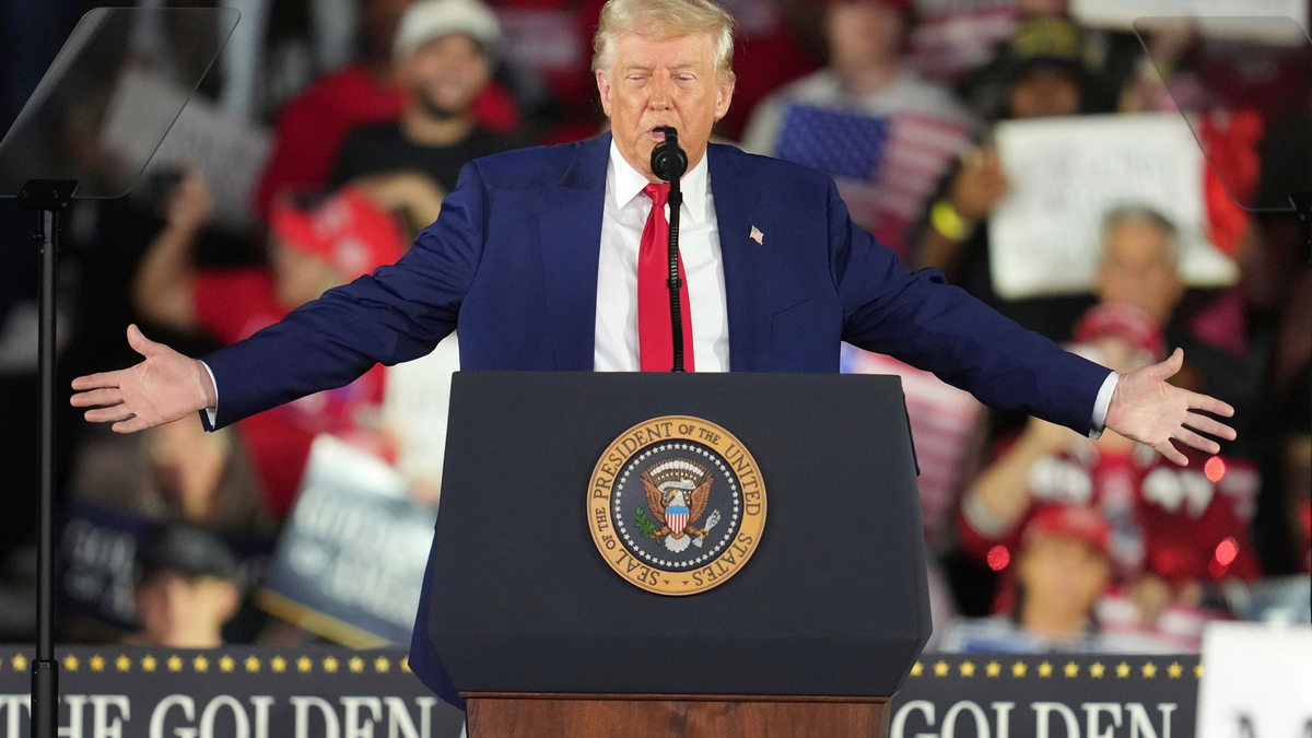 Gegen seine politischen Gegner dagegen teilte er einmal mehr hart aus. - Foto: Paul Sancya/AP/dpa