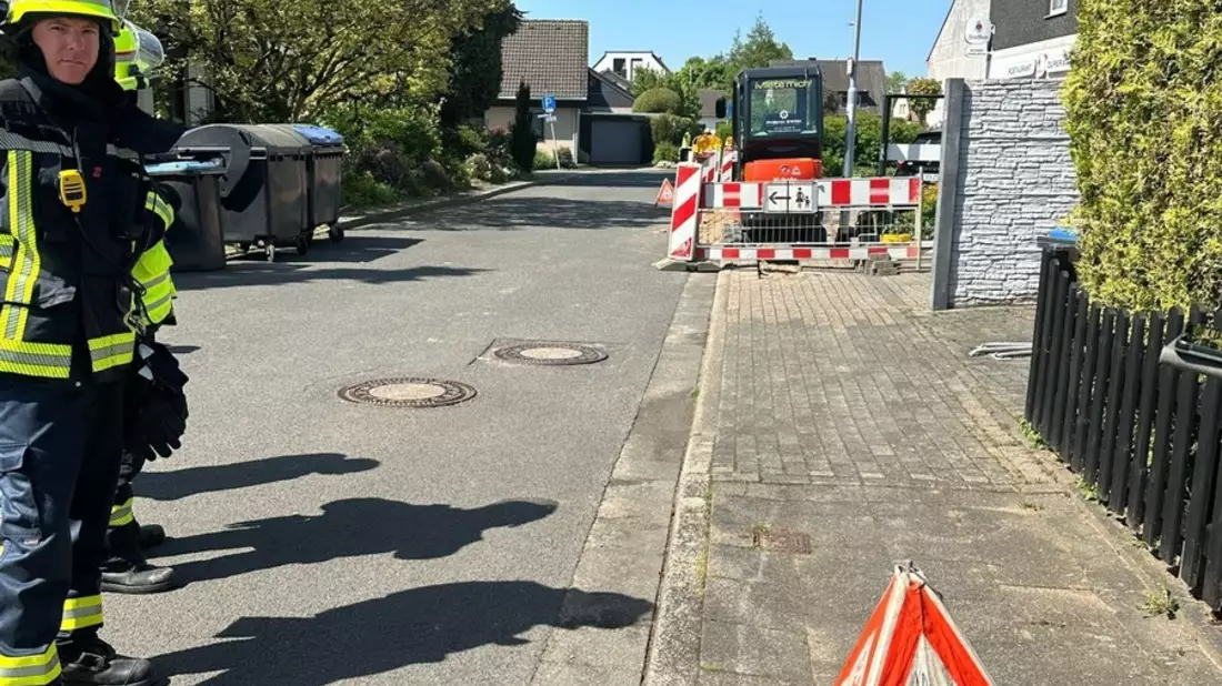 FW Neukirchen-Vluyn: Beschädigte Gasleitung sorgt für Feuerwehreinsatz - Bild: presseportal.de