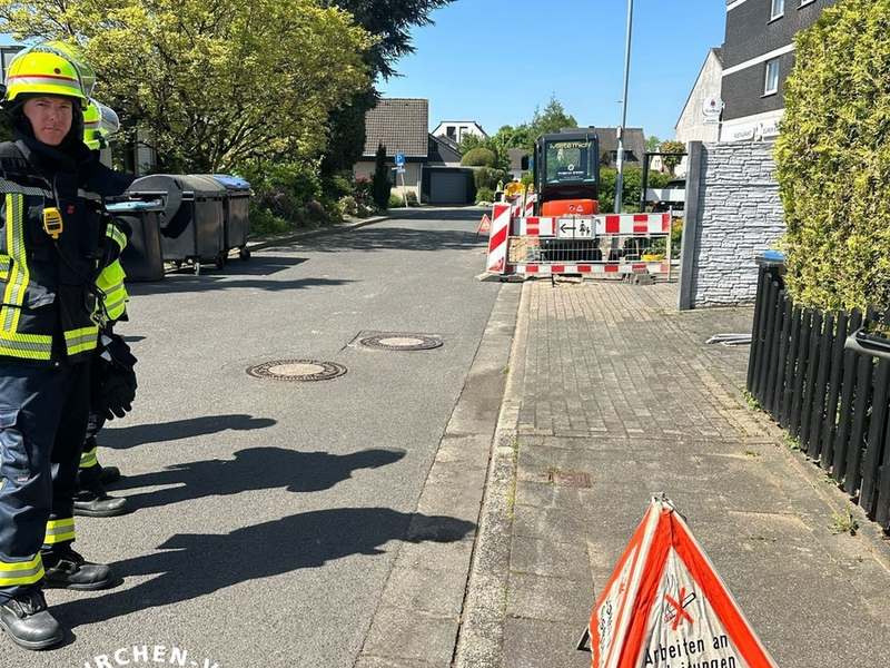 FW Neukirchen-Vluyn: Beschädigte Gasleitung sorgt für Feuerwehreinsatz - Foto: presseportal.de