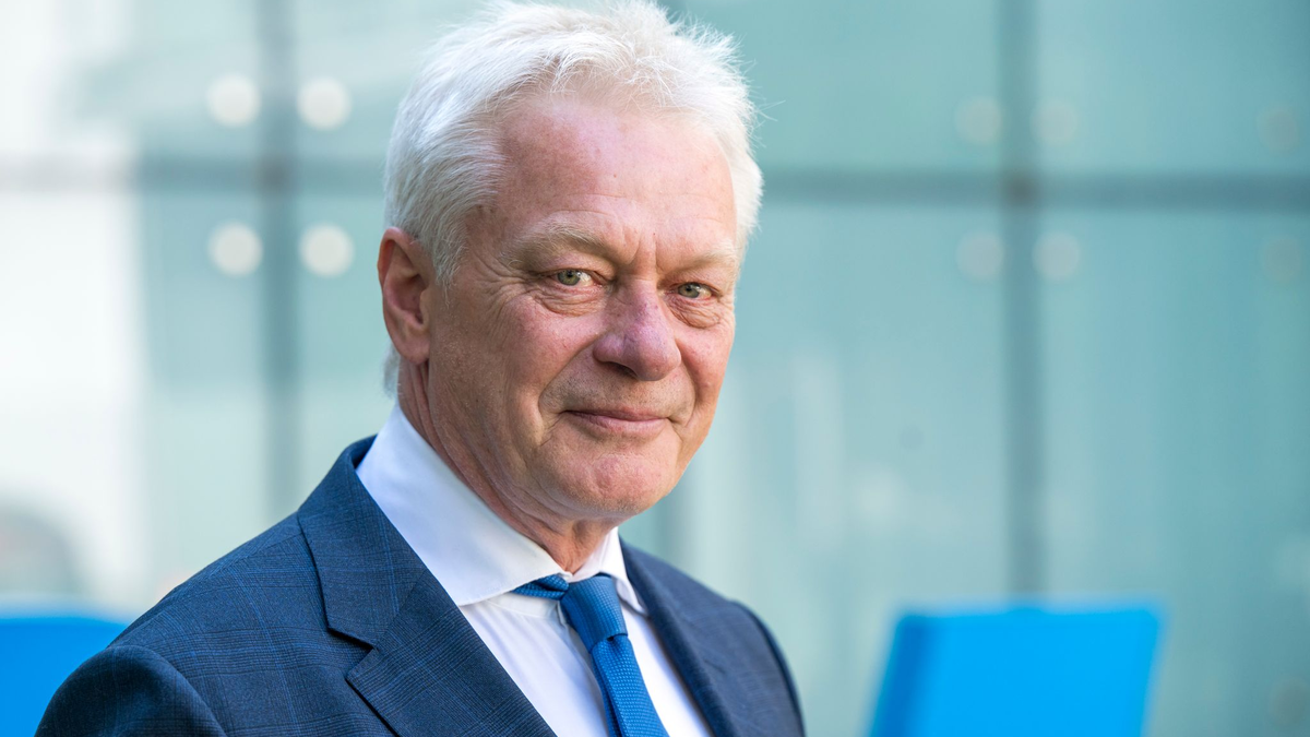 Der designierte Agrarminister Alois Rainer ist gegen eine Erhöhung der Mehrwertsteuer auf Fleisch. (Archivbild) - Foto: Peter Kneffel/dpa