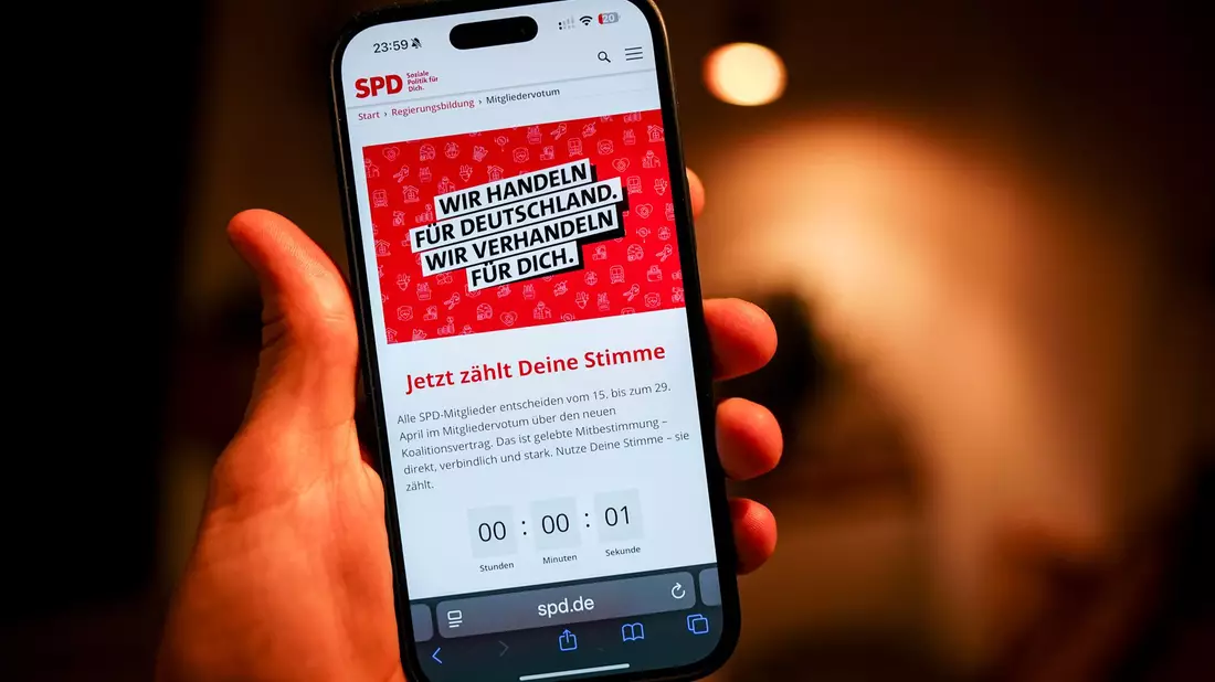 15 Tage hatten die SPD-Mitglieder Zeit, über den Koalitionsvertrag abzustimmen. (Symbolbild) - Bild: Kay Nietfeld/dpa