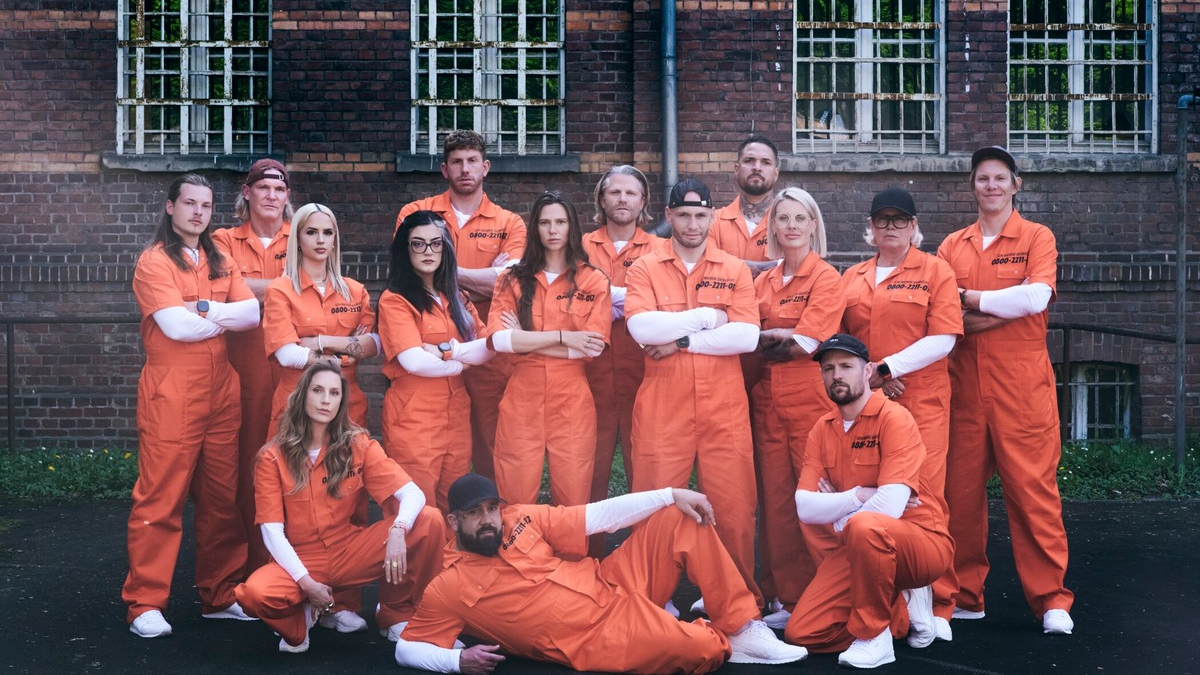 Gabriel Kelly Steff Jerkel Gina Elena Gruschka Parshad Esmaeili Lars Tönsfeuerborn Ann-Kathrin Bendixen 