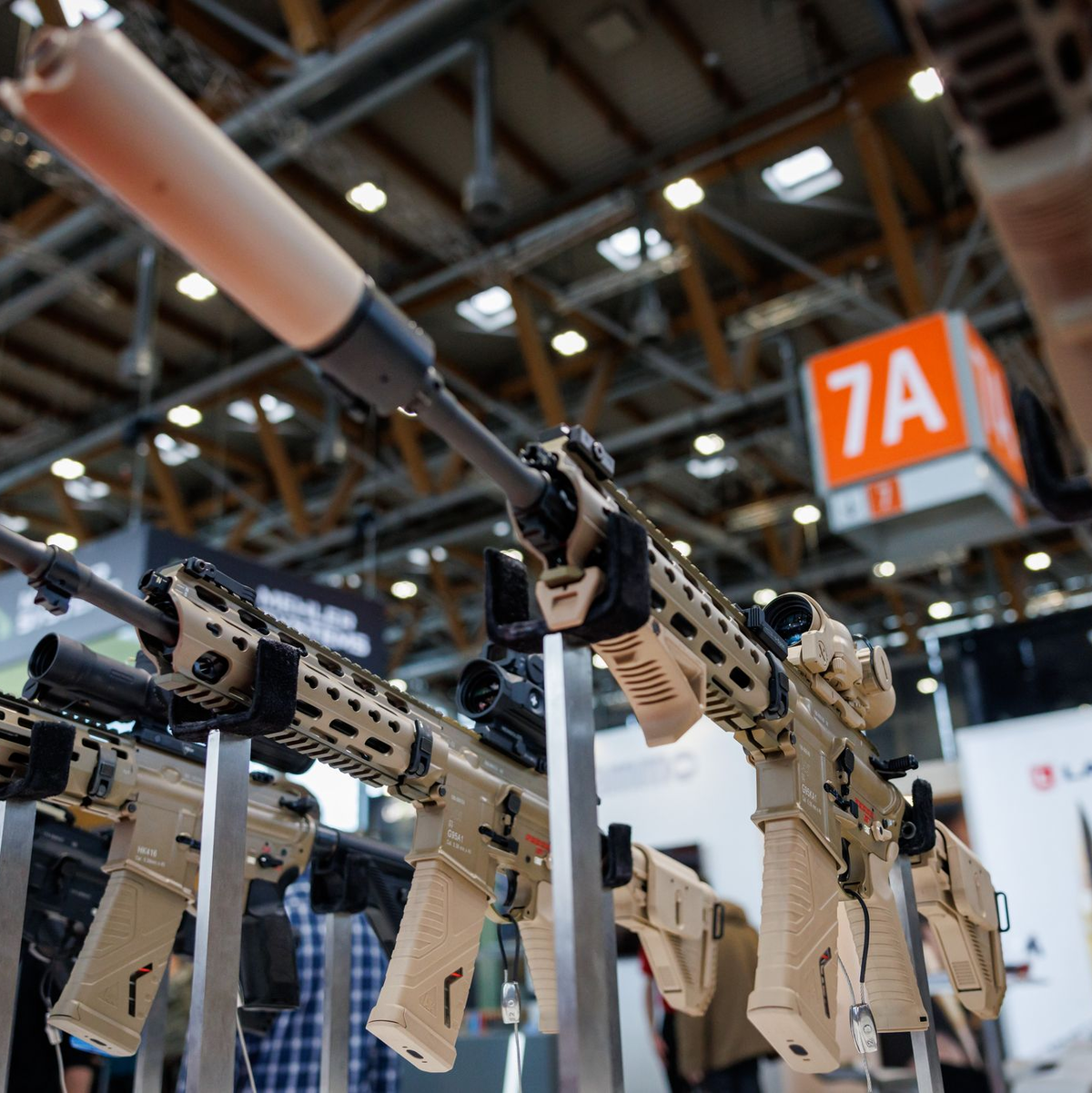 Sturmgewehre von Heckler & Koch. - Foto: Daniel Karmann/dpa