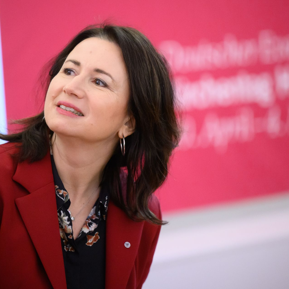 Kirchentagspräsidentin: Christlicher Glaube ist politisch. - Foto: Julian Stratenschulte/dpa