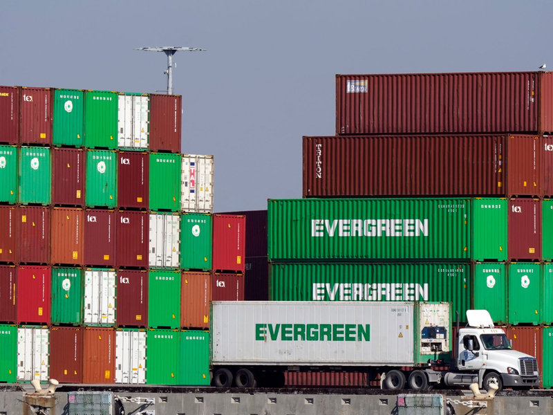 Die US-Wirtschaft ist im ersten Quartal überraschend geschrumpft. (Archivbild) - Foto: Marcio Jose Sanchez/AP/dpa