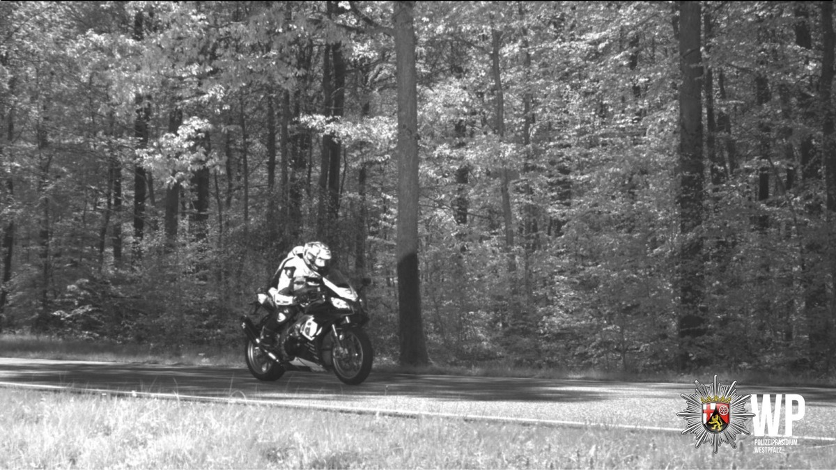 POL-PASTKL: Mit 200 km/h auf der B48 unterwegs - Foto: presseportal.de