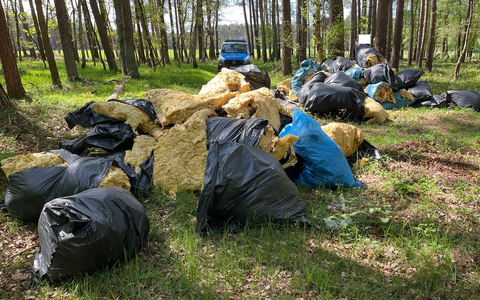 LWSPA M-V: Illegale Abfallentsorgung bei Viez/Hagenow - Wasserschutzpolizei nimmt Strafanzeige auf - Zeugen gesucht - Foto: presseportal.de