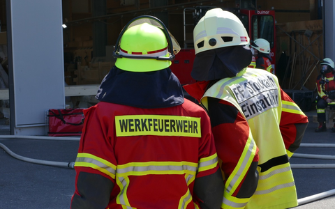 FW Stockach: Brand einer Absauganlage in einem holzverarbeitenden Betrieb - Foto: presseportal.de