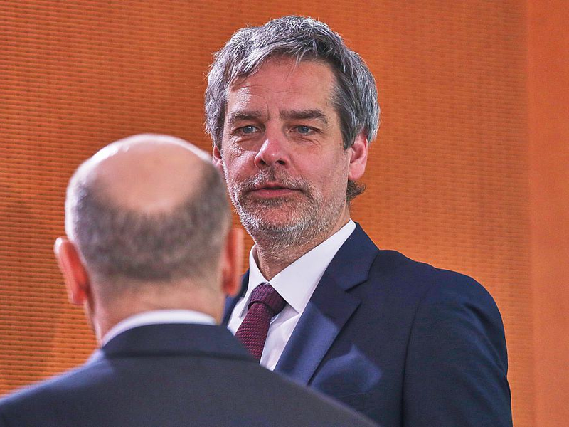 Olaf Scholz und Steffen Hebestreit (Archiv) - Foto: über dts Nachrichtenagentur