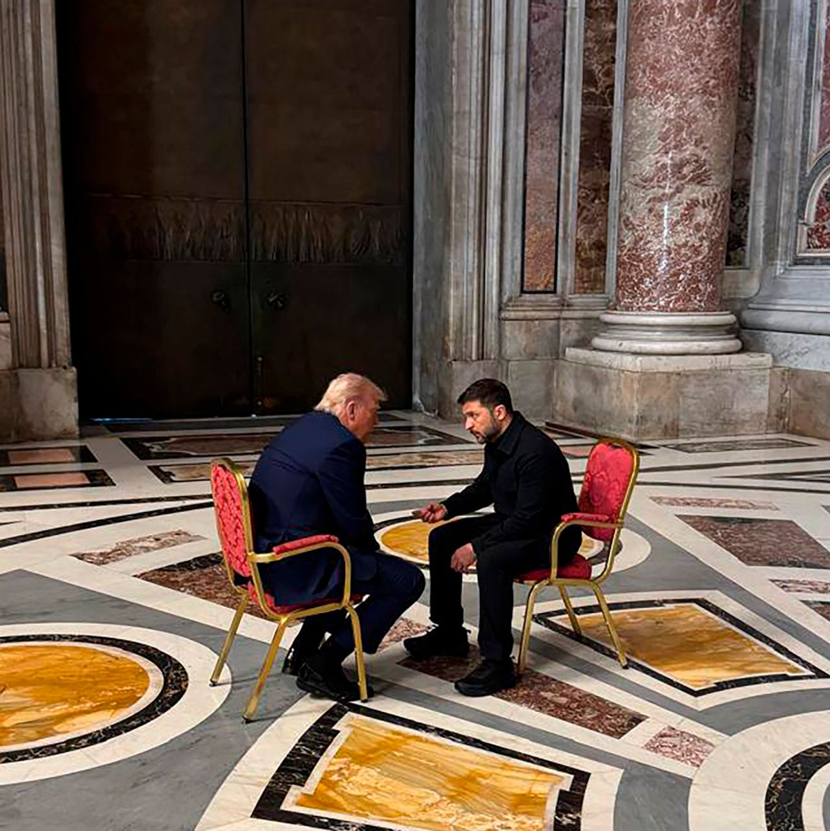 Das Verständnis in der US-Regierung für die Lage der Ukraine scheint zu wachsen. Dazu dürfte das kurze Gespräch zwischen Trump und Selenskyj bei der Beisetzung von Papst Franziskus in Rom beigetragen haben. (Archivbild) - Foto: Uncredited/Ukrainian Presidential Press Service/AP/dpa