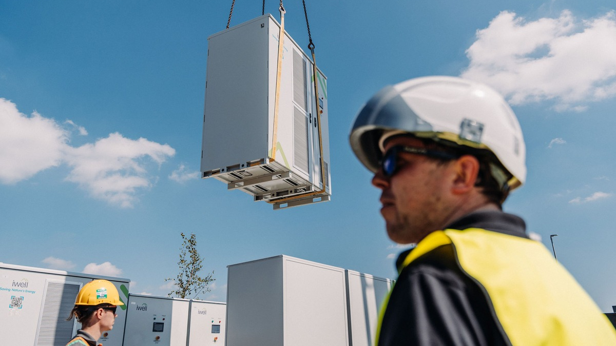 iwell präsentiert Energiemanagement-System der neuen Generation für Gewerbe und Industriekunden auf der Smarter E 2025 - Foto: presseportal.de