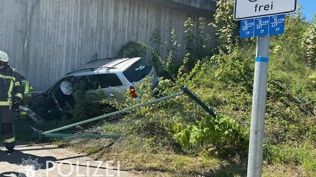POL-PIZW: Schwerer Verkehrsunfall am Kinokreisel - Bild: presseportal.de