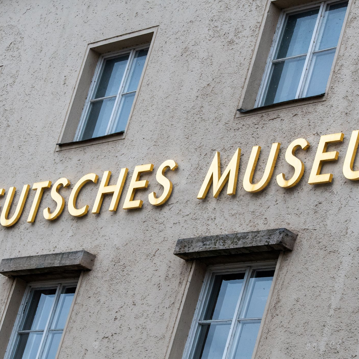 Das Deutsche Museum auf der Museumsinsel feiert 100. Geburtstag. (Archivbild) - Foto: Peter Kneffel/dpa