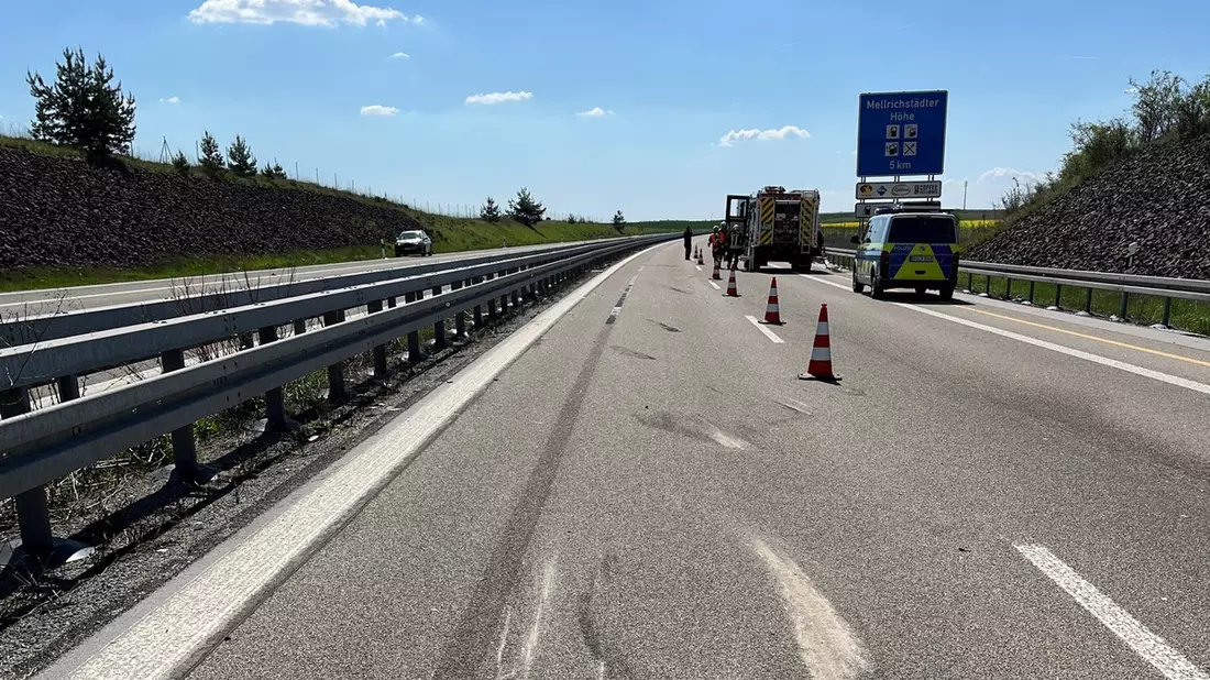 API-TH: Pkw überschlägt sich mehrfach - Bild: presseportal.de
