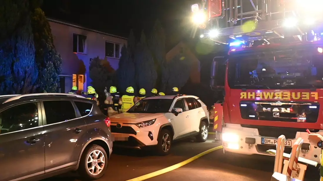 FW Pulheim: Feuer in Obdachlosenunterkunft - Bild: presseportal.de