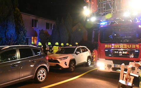 FW Pulheim: Feuer in Obdachlosenunterkunft - Foto: presseportal.de