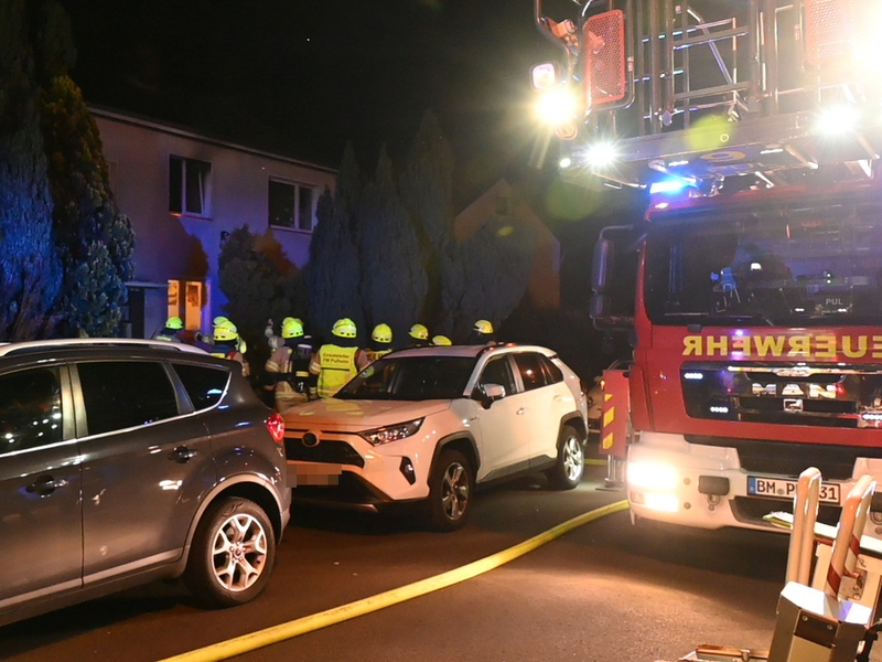 FW Pulheim: Feuer in Obdachlosenunterkunft - Foto: presseportal.de