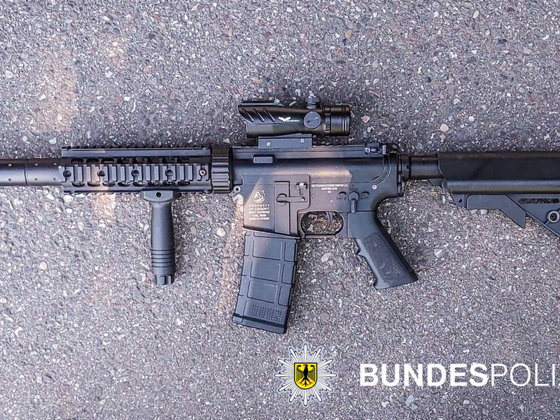 BPOLI-WEIL: Bundespolizei stellt Sturmgewehr sicher - Foto: presseportal.de
