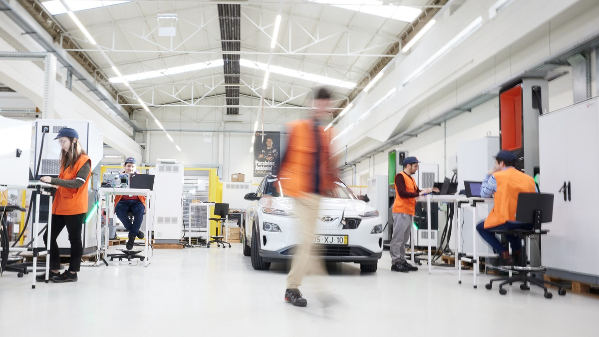 Efacec stellt auf der Power2Drive Europe 2025 seinen neuen Hochleistungslader vor - Foto: presseportal.de