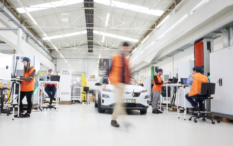 Efacec stellt auf der Power2Drive Europe 2025 seinen neuen Hochleistungslader vor - Foto: presseportal.de Efacec stellt auf der Power2Drive Europe 2025 seinen neuen Hochleistungslader vor - Foto: presseportal.de