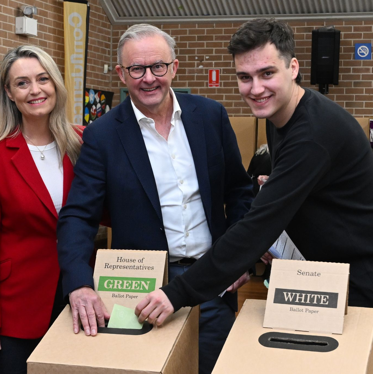 Premier Anthony Albanese von der Labor Party dürfte im Amt bleiben. - Foto: Lukas Coch/AAP/dpa
