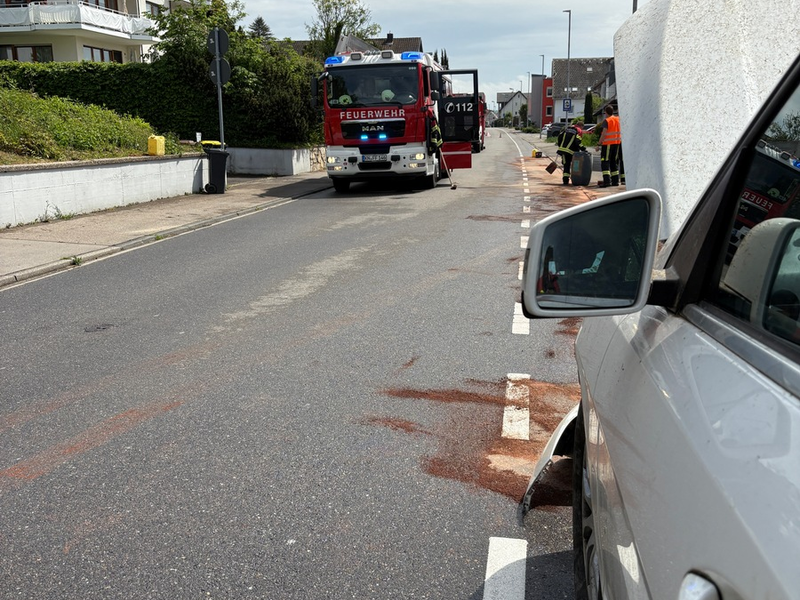 FW Allensbach: G1 Ölspur außerorts nicht dringlich - Foto: presseportal.de