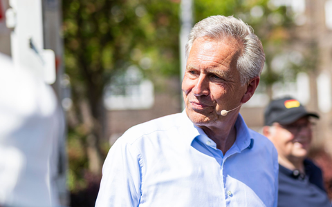 Ex-Bundespräsident Wulff warnt beim Kirchentag vor einer Verharmlosung der AfD. (Archivbild) - Foto: Michael Matthey/dpa