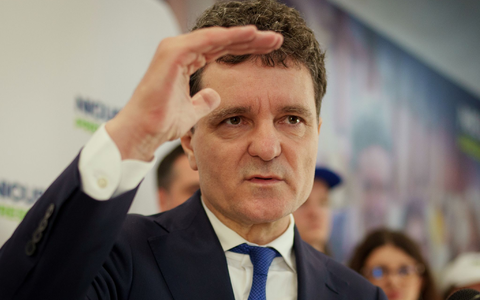 Der parteilose Bürgermeister von Bukarest, Nicusor Dan, ist die Hoffnung jener Rumänen, die ihr Land weiter auf Demokratie- und Rechtsstaatskurs sehen wollen. (Archivbild) - Foto: Vadim Ghirda/AP/dpa