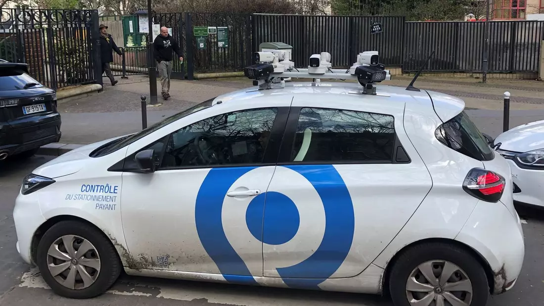 Autofahrer in Straßburg kennen sie schon: Scan-Fahrzeuge im Einsatz gegen Falschparker. (Archivbild) - Bild: Michael Evers/dpa
