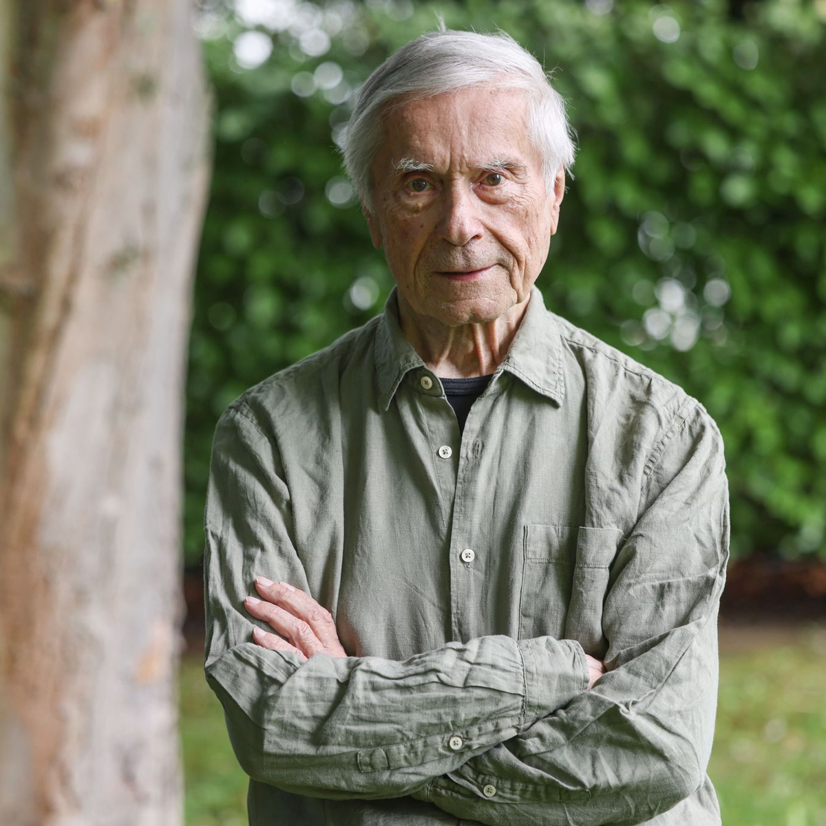 Thomas Woitkewitsch schrieb zusammen mit Carrell den Text - in einer einzigen Nacht. - Foto: Oliver Berg/dpa