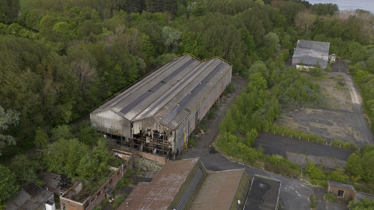 Die Polizei ermittelt und nahm in dem Zuge 14 Kinder im Alter von 11 bis 14 Jahren fest. - Foto: Owen Humphreys/PA Wire/dpa