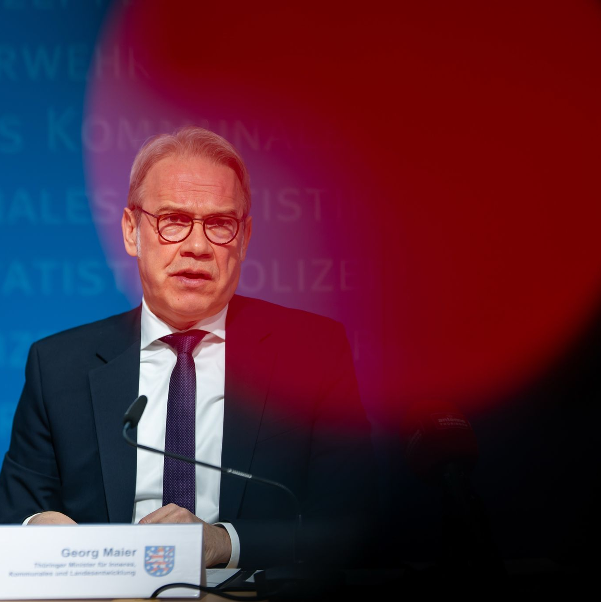 Thüringens Innenminister Georg Maier (SPD) hält einen Verbotsantrag für aussichtsreich. (Archivfoto) - Foto: Jacob Schröter/dpa