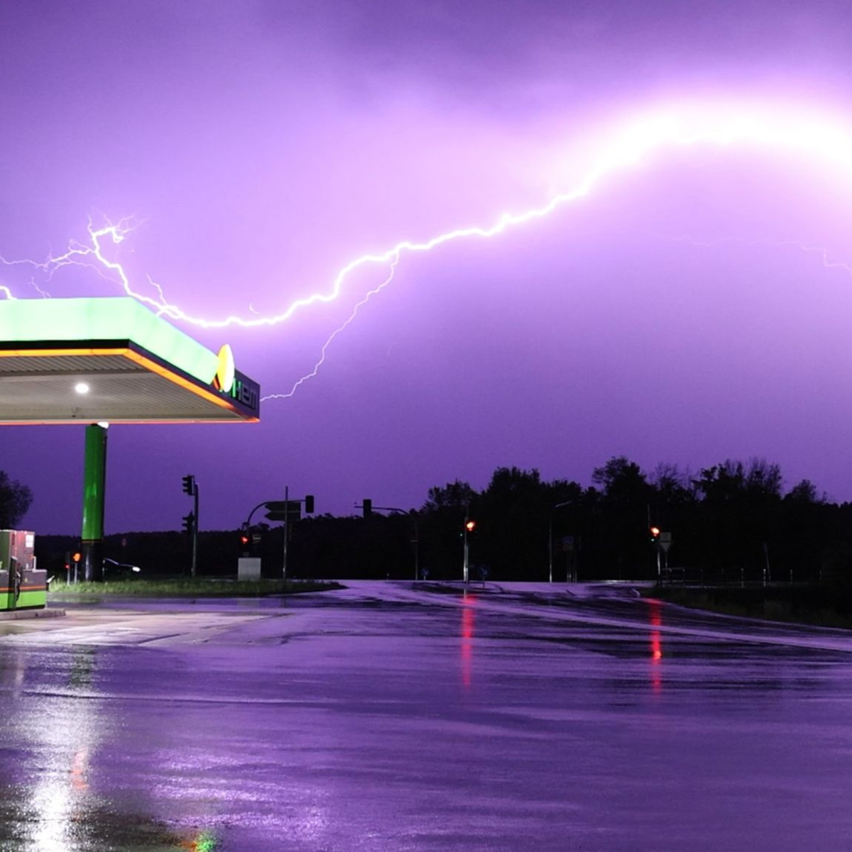 In Bayern waren zunächst keine Verletzten und größere Schäden bekannt.  - Foto: David Oßwald/NEWS5/dpa