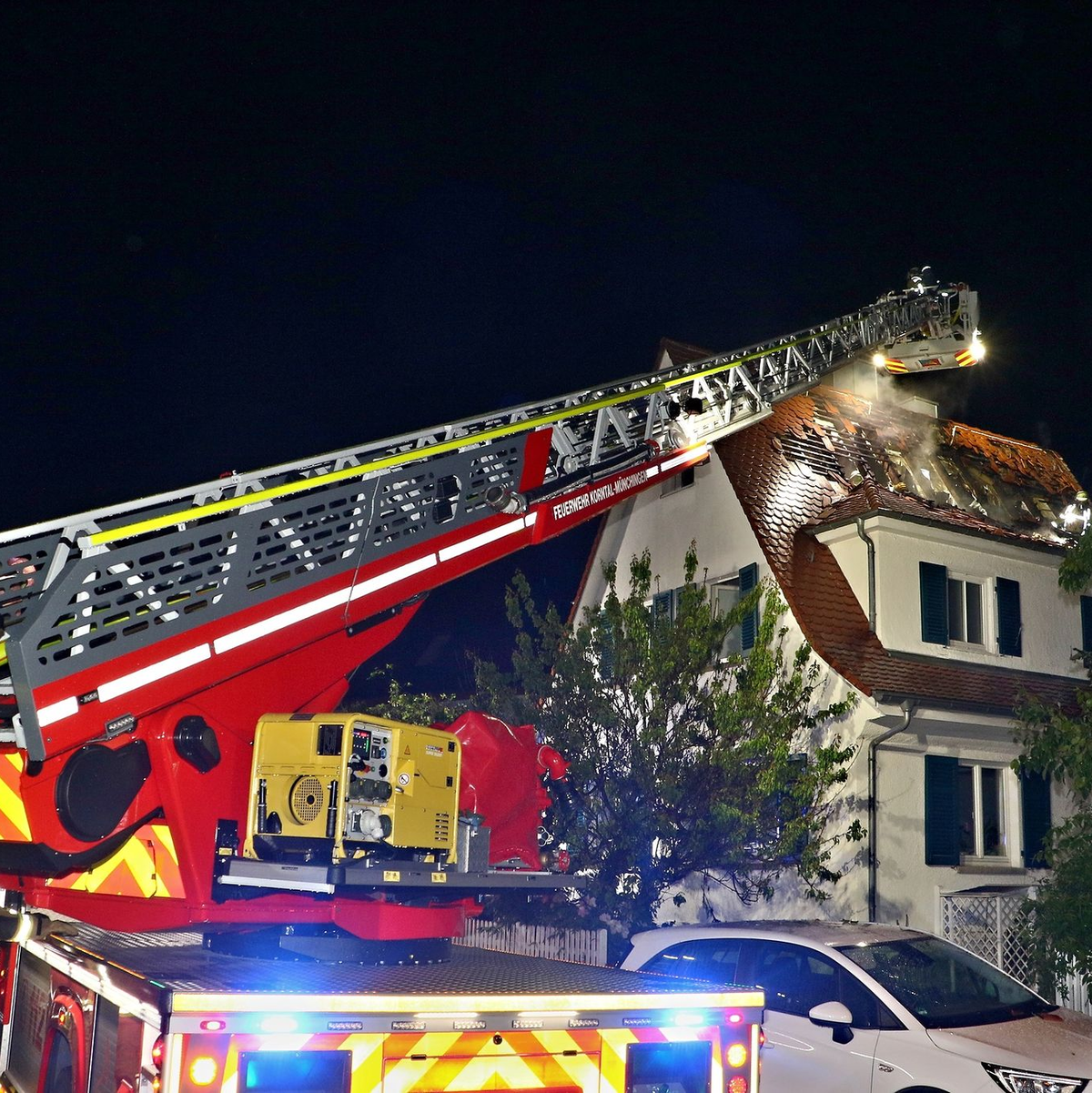 In Baden-Württemberg kam es zu schwerwiegenden Bränden. - Foto: Andreas Rometsch/KS-Images.de/dpa
