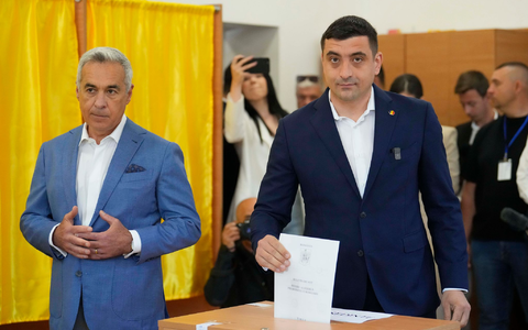 Der rechte PrÀsidentschaftskandidat George Simion hat die absolute Mehrheit verpasst und muss am 18. Mai in eine Stichwahl. - Foto: Vadim Ghirda/AP/dpa Der rechte PrÀsidentschaftskandidat George Simion hat die absolute Mehrheit verpasst und muss am 18. Mai in eine Stichwahl. - Foto: Vadim Ghirda/AP/dpa