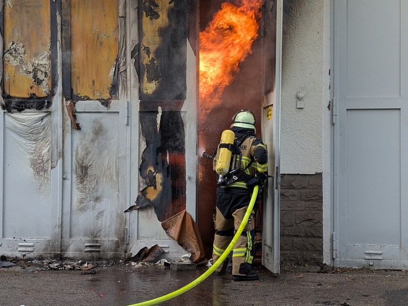 FW-E: Internationaler Tag der Feuerwehrleute - Feuerwehr Essen im Einsatz - Foto: presseportal.de