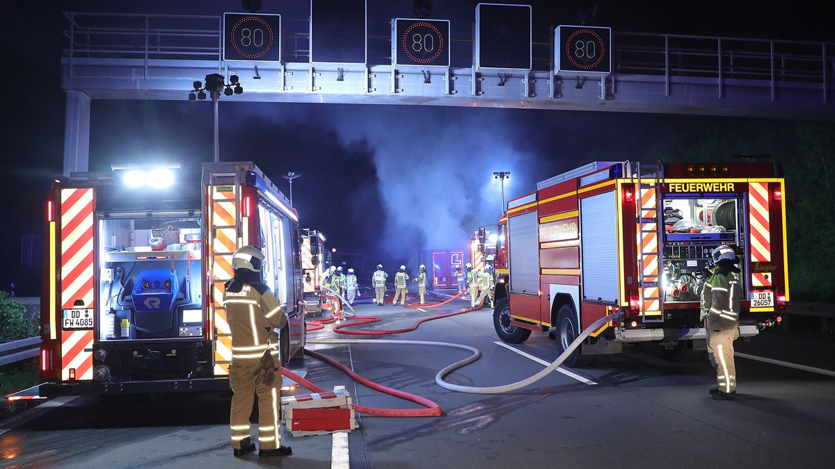 FW Dresden: Zwei Brandeinsätze zur selben Zeit fordern die Freuerwehr Dresden - Foto: presseportal.de