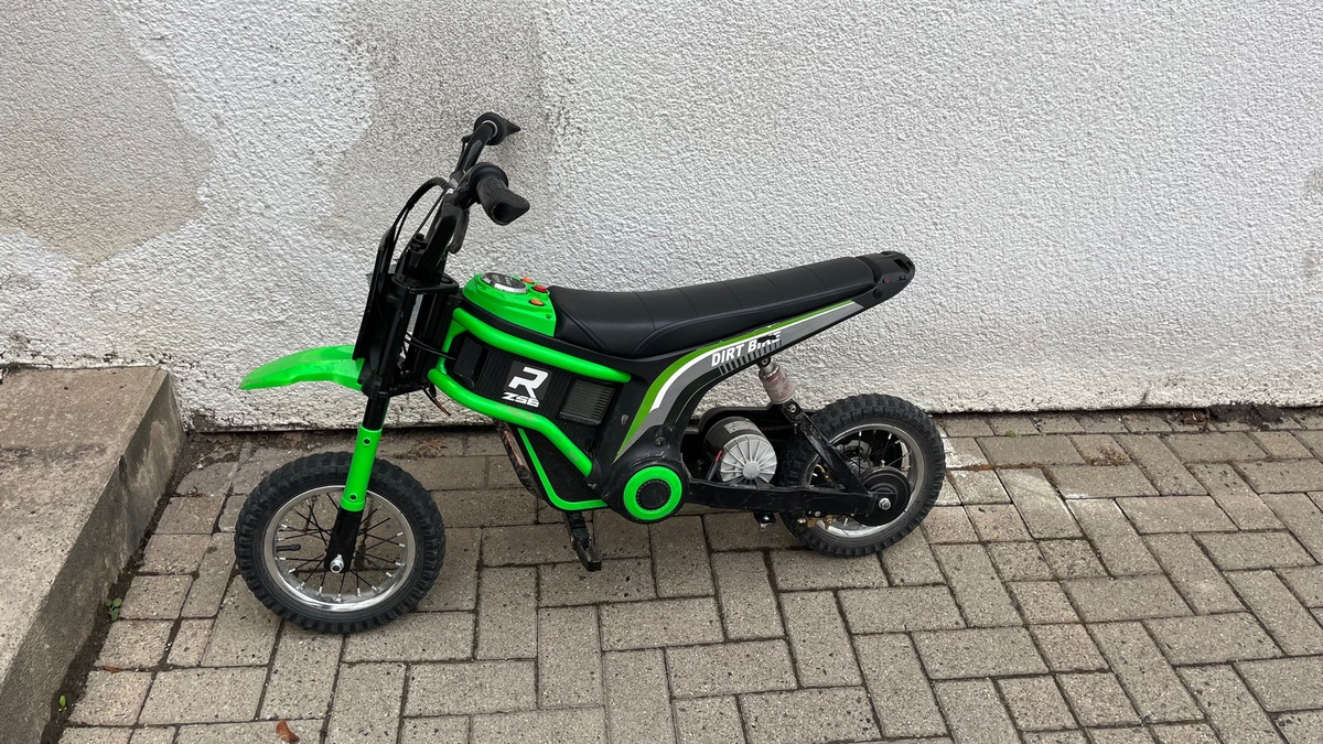 POL-SO: Kinder fahren auf Motorrad - Foto - Foto: presseportal.de