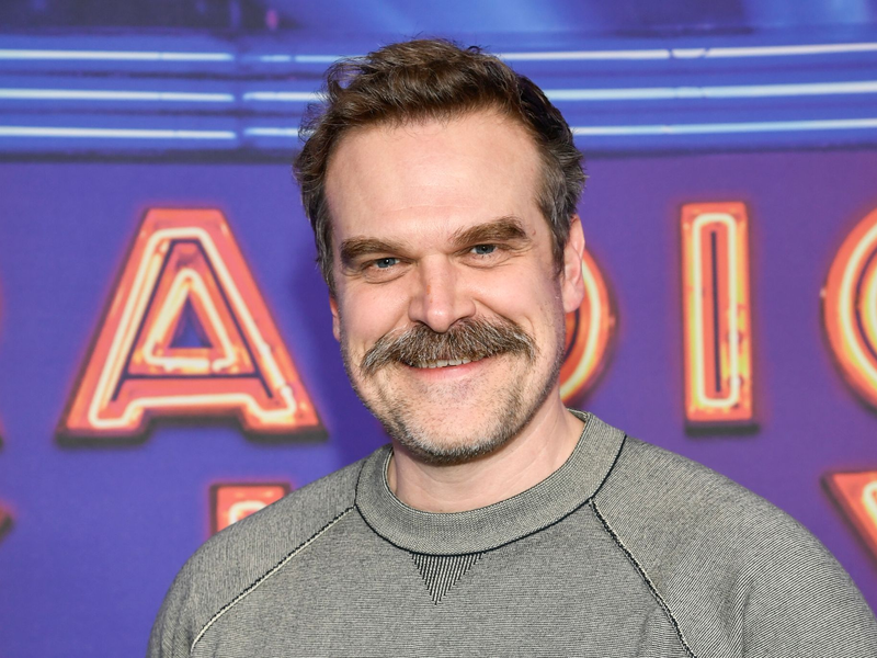 David Harbour wurde beim Dreh von «Thunderbolts*» dazu ermutigt, sich ausgiebig am Snack-Tisch zu bedienen. (Archivbild) - Foto: Evan Agostini/Invision via AP/dpa