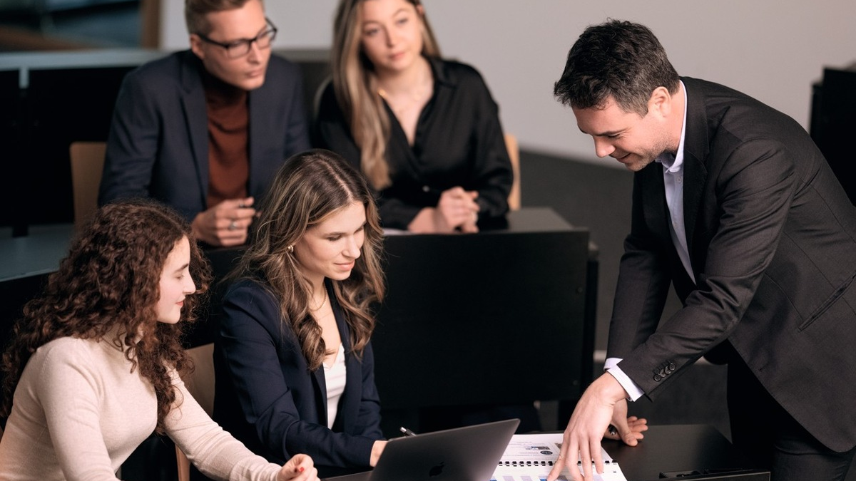 Hamburg wird neuer Heimathafen des Masters in Real Estate der EBS Universität - Foto: presseportal.de
